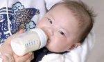 20天的宝宝喝多少毫升奶粉（浅谈新生儿奶粉吃多少毫升正常）缩略图