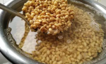 怎样腌制好吃的豆豉（农家自制腌制法）缩略图