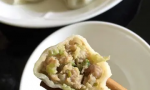 猪肉芹菜饺子的做法是什么（超好吃的做法教学）缩略图